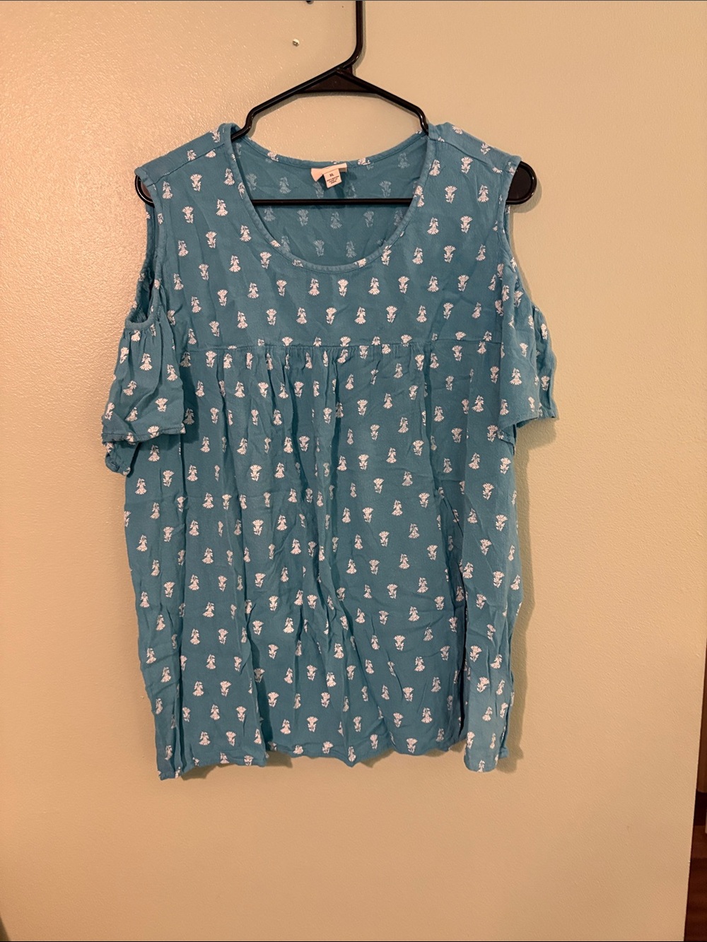 St. John's Bay Teal Cold-Shoulder Tank with White Floral Print